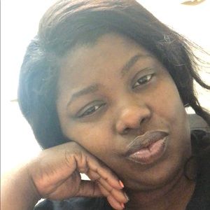 Meet your Posher, Cecilia